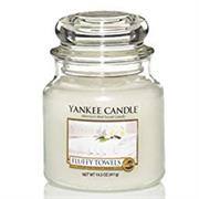 Yankee Candle Fluffy Towels Medium Jar — image 1