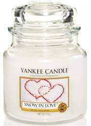 Yankee Candle Snow In Love Medium Jar Retail Box No — image 1