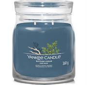 Yankee Candle Signature Collection Bayside Cedar Medium Jar — image 1