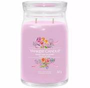 Yankee Candle Hand Tied Blooms Large Jar — image 1