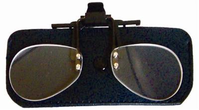 FLIP & FOCUS CLIP ON MAGNIFIER IN BLISTER — image 1